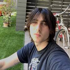 Hayden Robert (@haydenroberttt) • Instagram photos and videos