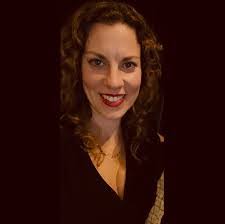 Jane Pascarella's Instagram, Twitter & Facebook