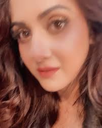 To kiski entry par aaya aapko pyaar? Trina Saha Bhattacharya Trinasaha21 Instagram ç›¸ç‰‡èˆ‡å½±ç‰‡