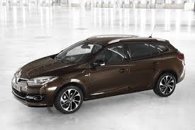 417€ à 780€ au plus je dois poser un faisceau d'attelage ref 82 01 406 801 sur la mégane 3 estate 2010 d'un ami. Renault Megane Estate Tce 115 Energy Limited Manual 5 Door Specs Cars Data Com