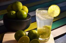 Examples of caipirinha in a sentence. Caipirinha Aus Brasilien Original Rezept Des Cocktails