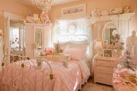 I Love The Pink Bedroom Shabby Chic Decor Bedroom Chic Bedroom Design Chic Bedroom Decor