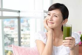 Manfaat kesehatan jus bayam dan wortel pun tak kalah dengan jus buah lainnya. Rajin Minum Jus Detoks Bikin Kulit Cantik Awet Muda Ini 5 Resepnya Bukareview