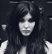 Amanda Hendrick y Drop Dead chaqueta de ropa 399842