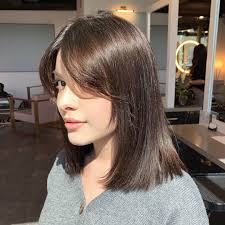 Short baby bangs look great on almost everyone, but there are still some specific face shapes and hair textures that don't lend themselves well to the style. Whitney Conner On Instagram Lob With Curtain Bangs Is All The Rage Right Now Dm To Book Short Hair With Bangs Bangs With Medium Hair Short Hair Styles