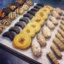 Pin By Ahlem Ben Temime Dhaouadi On Petit Four Sec Food Petit Fours Biscuits