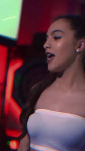 yumara ✨ que te vaya bien ✨ #yumara #quetevayabien #lyrics #videolyrics  #music #song #singer #artist #xyzbca #fyp #foryou #parati #viral