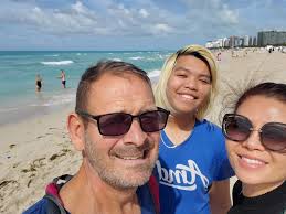 Cuộc sống hiện tại của Ngọc Anh 3A tại Mỹ sau khi kết hôn với chồng Tây hơn  12 tuổi: Biết yêu thương nhiều hơn từ khi cùng chồng chiến đấu với