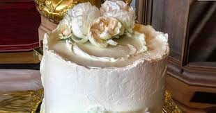 Prince harry and meghan markle's wedding cake will taste like spring. Prince Harry And Meghan Markle S Wedding Cake Has Started A New Cake Trend
