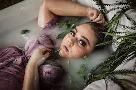 Featured Boudoir Photographer: #Daydreamer