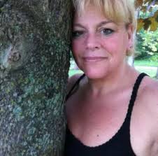 This is me and my beautiful momma. She passed away June 2, 2016 😔 it's  been 6 long years since she to her forever Home in Heaven. I miss more  every single