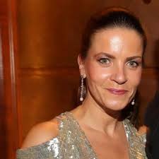 See 37 unbiased reviews of julia's bakery incorporated, rated 4 of 5 on tripadvisor and ranked #19 of 80 restaurants in orange. Julia Rontgen Infos Und Hintergrundwissen Gala De