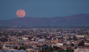 La luna llena te está llenado de una alegría sensacional. Superluna Rosa De Abril 2020 Mejores Fotos De La Luna Llena En Mexico Fotos La Republica
