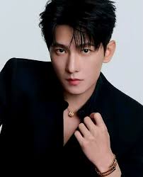 I was very active in another Wang Yibo's group and one of the admins was so  mean to me, cannot never please her, to this date, I'm still fearful  posting Wang Yibo '