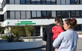 Beim amoklauf an einer schule in winnenden sind mindestens 16 menschen erschossen worden, darunter schüler, lehrerinnen, passanten und der amokläufer selbst. Situation An Den Schulen Keiner Darf Raus Keiner Rein Winnenden Zeitungsverlag Waiblingen
