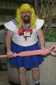 Algunos otakus de japón usan el término para describirse a sí mismo y a sus amigos con humor, aceptando su condición de fanáticos, y algunos incluso lo usan con orgullo, tratando de recuperarlo. Que Son Los Gordos Otakus