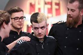 See more ideas about chef, mâncare, rețete culinare. Ce A Pierdut È™i Ce A CaÈ™tigat Zanni Concurentul Tatuat De La Chefi La CuÈ›ite ReÈ›ete È™i Vedete