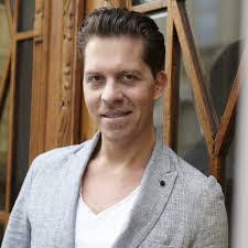 Danielle Serafin's Instagram, Twitter & Facebook