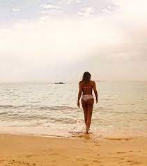 La piattaforma streaming compra il reality 13 anni dopo l'ultima edizione condotta da paola perego. Paola Perego Instagram Sexy A Formentera Che Femmina Va Beh Dai Hai Vent Anni