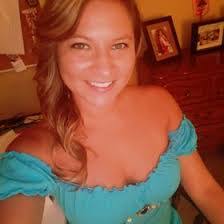 Vanessa Pennington's Instagram, Twitter & Facebook