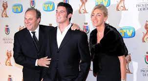 Si sono sposati nel 1991 e hanno un figlio, eduardo, nato nel 1992. Edoardo Scotti Figlio Di Gerry In Ospedale Dopo Un Incidente In Moto Femore Fratturato