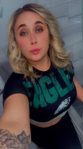 One more day for the eagles game day 🦅💚🦅💚