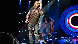 Hello select your address cds & vinyl hello, sign in. Live And Let Die Guns N Roses Witzeln Mit Neuem T Shirt Gegen Trump