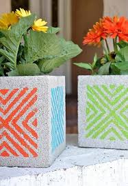 28 ideas geniales que solo requieren bloques de hormigon : Bloques De Cemento En El Jardin Ideas Para Jardines Y Decoracion