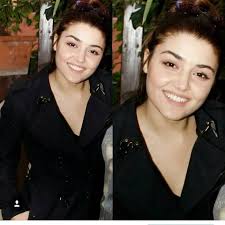 Hande Ercel Makyajsiz Hande Iyi Aksamlar Kimler Facebook