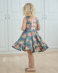 The chloe skirt is the little girl's version of the mama chloe i have featured in the free women's pdf patterns post. Aria S Bow Back Top Dress Pdf Downloadable Sewing Patterns For Girls Toddlers 2t 12 The Simple Life