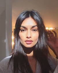 Instagram Dakotaxtaren Snapchat Dakota Tara Pinterest Dakotaxtaren Cheveux Indiens Extensions De Cheveux Maquillage Cheveux