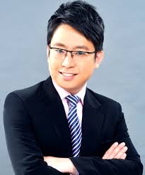 Daniel Loh's Instagram, Twitter & Facebook