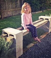 Ils Recuperent Des Blocs De Beton Et Voici Ce Qu Ils En Font Panchine Da Esterni Idee Giardino Esterno Idee Di Giardinaggio