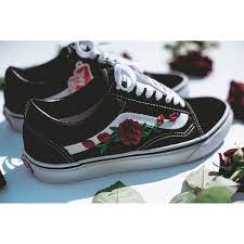 Vans Old Skool Custom Rose Patch Eur 34 5 47 Unisex Rosen Stickerei 133 Liked On Polyvore Featuring Shoes Vans Old Skool Custom Vans Old Skool Sneakers