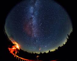 The perseid meteor shower will be active from 17 july to 24 august, producing its peak rate of meteors around 12 august. D04pcffq2tgpvm