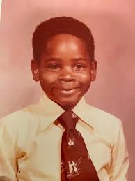 Descubrí que mi madre biológica era la dueña de la panadería que yo  frecuentaba en el barrio"