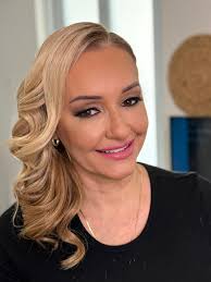 Mayra Sánchez e hijas