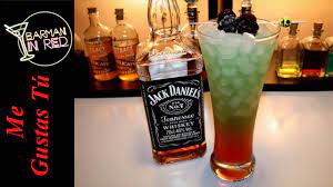 Whether you're a scotch on the rocks type of whisky lover, or prefer to unwind with a glass of irish whiskey or american bourbon, we've got classic cocktails and refreshing. Cocktails Con Whiskey Coctel Me Gustas Tu Youtube