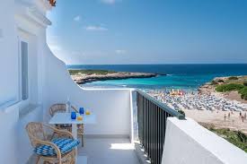 Offres de vols pas chers au départ minorque. Hotel En Bord De Mer A Minorque Mon Guide Perso