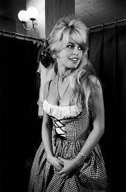 Pin On Pretty Women