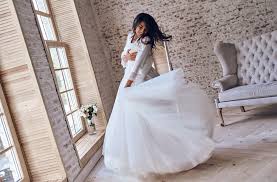 Pourtant, des sources de financement proposées par l'etat et par les banques du royaume existent aujourd'hui dans le but. Le Credit Mariage Empruntis