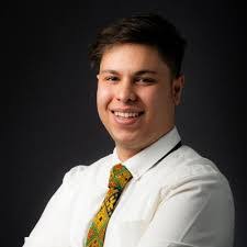 Arya Danesh's Instagram, Twitter & Facebook