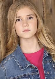 Savannah Starr's Instagram, Twitter & Facebook