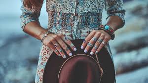 Representing free love, a fiercely authentic existence, and a creative, inspired perspective, the bohemian aesthetic is a lifestyle for many. The Ultimate Guide To Achieving A Trendy Bohemian Aesthetic