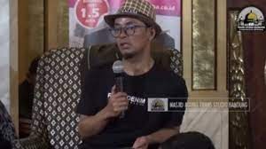 We did not find results for: Viral Ceramah Evie Effendi Santri Ini Berikan Tanggapan Menohok Suara Jogja