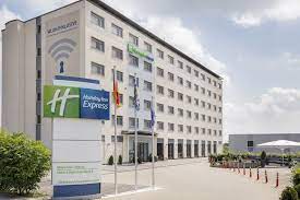A guaranteed room booking on holidayinn.com is the best way to guarantee your room. Holiday Inn Express Munchen Messe Munich Deu Best Price Guarantee Lastminute Com Au