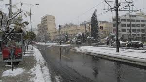 Κόσμος < αρχαία ελληνική κόσμος. Xionismenos Kai O Neos Kosmos Toy Dhmoy A8hnas Eikones