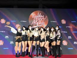 You had me in the first half, not gonna lie. Twice S Gda Performance Cry For Me More More Allkpop Forums