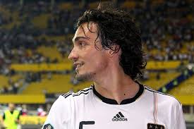 Germany's choice of defensive system has long been seen as the weak point of the team. Mats Hummels Speaks To German Tv On Manchester United S Reported Interest