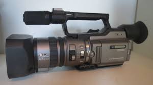 Bonjour, j'ai une camera sony mini dv trv900 e tri ccd qui marchait il y a quelques jours encore puis le lendemain ne. Sony Dcr Vx2100e Minidv Profi Camcorder Mit 3ccd Professional Audio Video Equipment